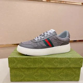 Gucci Tennis 1977 رمادي مونوغرام سويد ويب سترايب لايف ستايل سنيكرز