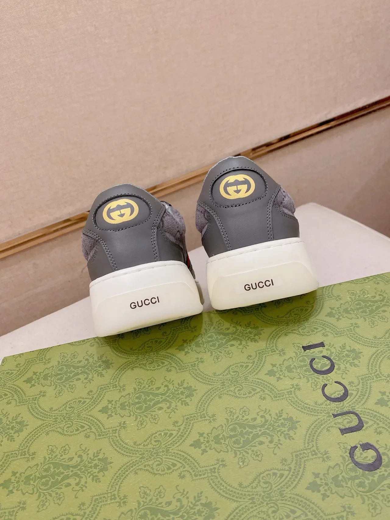 Gucci Tennis 1977 Gris Monogram Daim Web Stripe Chaussures Lifestyle 3