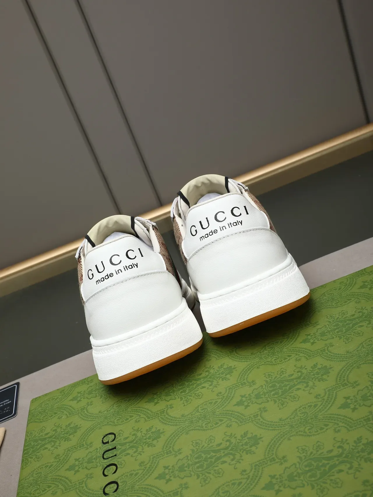 Gucci Tennis 1977 Branco Bege Verde Vermelho Tênis Lifestyle 3