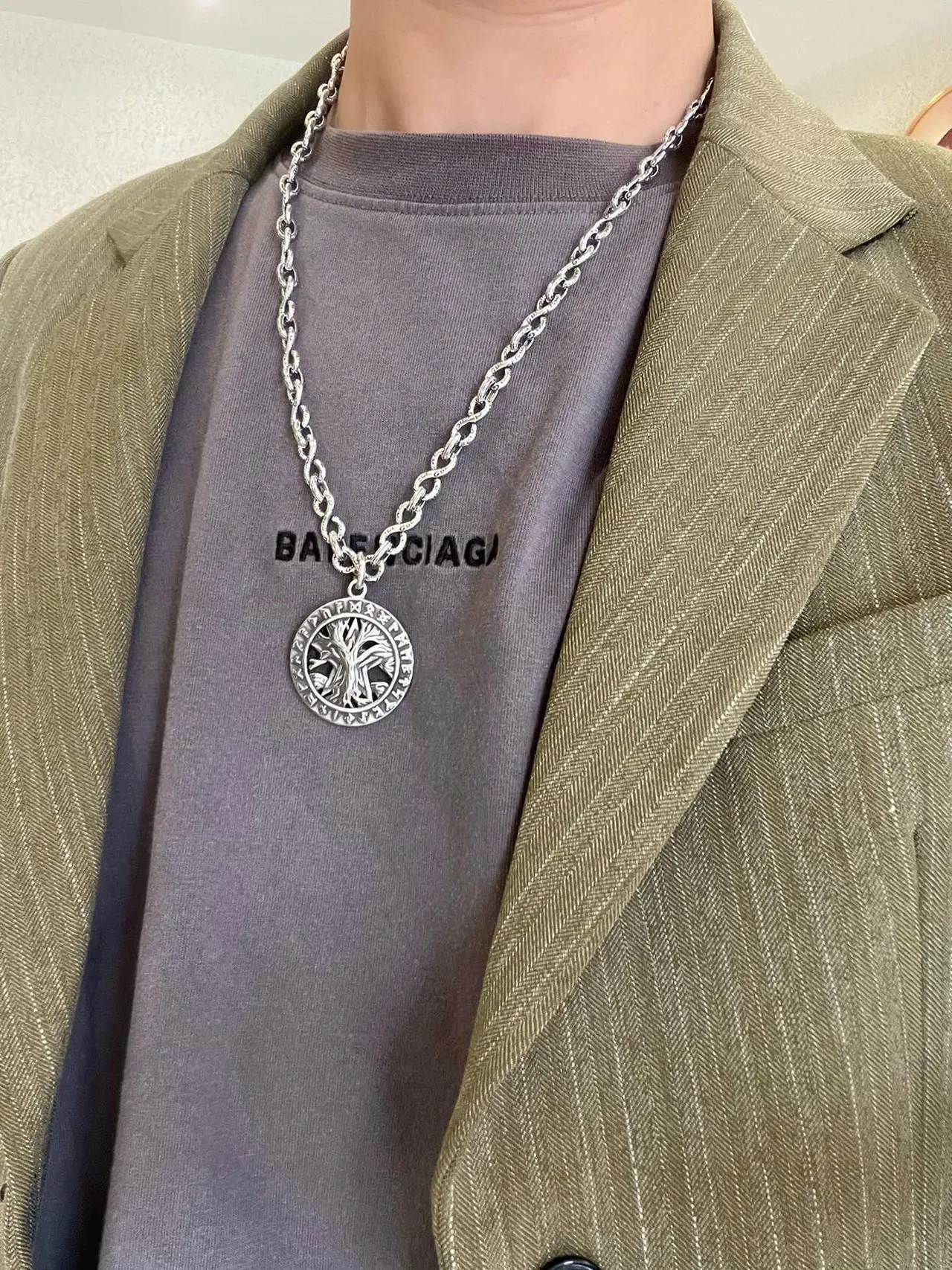 Gucci شجرة الحياة قلادة سلسلة فضية 6
