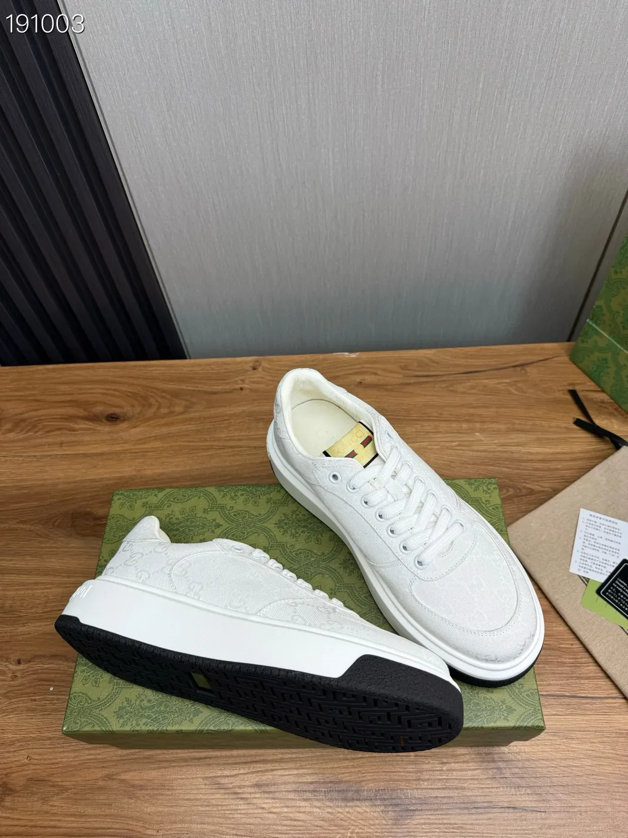 Gucci White Black Monogrammed Canvas Platform Sole Lifestyle Sneakers 7