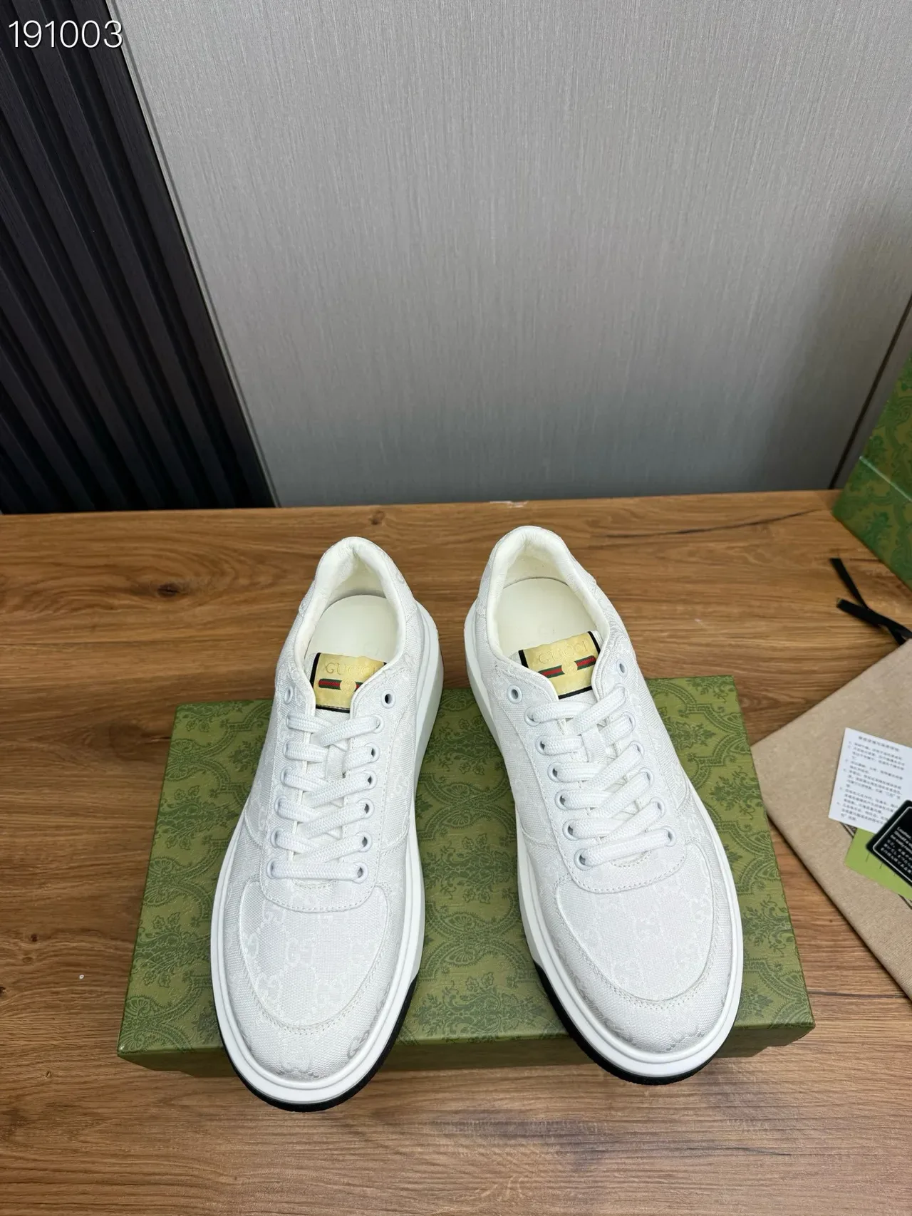 Gucci White Black Monogrammed Canvas Platform Sole Lifestyle Sneakers 8