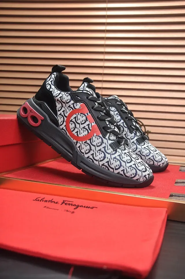 Gucci أبيض أسود Monogrammed Textile Upper Midsole منحوت أحذية رياضية أسلوب حياة 3