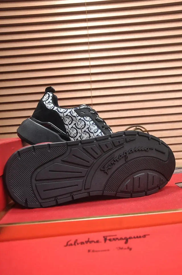 Gucci أبيض أسود Monogrammed Textile Upper Midsole منحوت أحذية رياضية أسلوب حياة 7