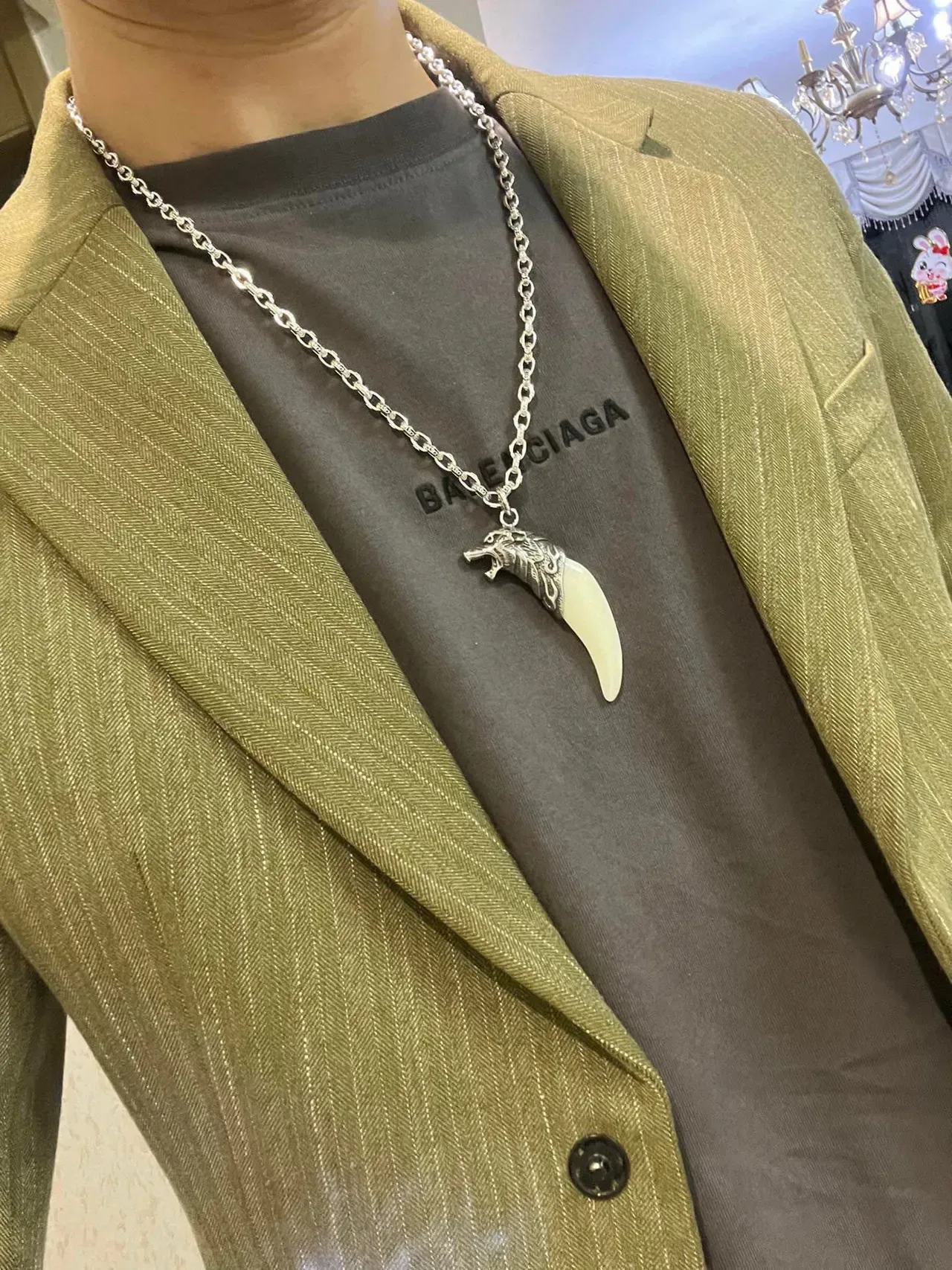 Gucci Wolf Head Tusk Pendant Necklace 8