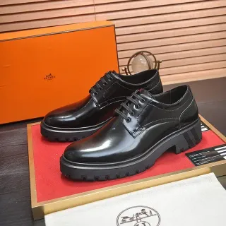 Hermès Black Glossy Leather Closed-Lace Oxford Shoes