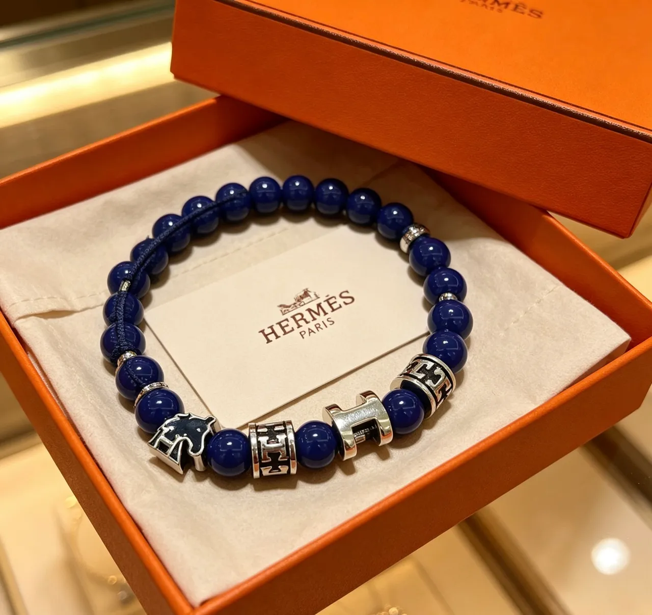 Hermès Pulseira Charme Miçangas Azul Cobalto Tom Prateado H e Charme Cavalo Pulseira 9