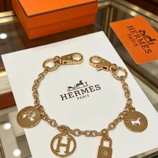 Hermès Gold Chain Four Circular Charms Bracelet