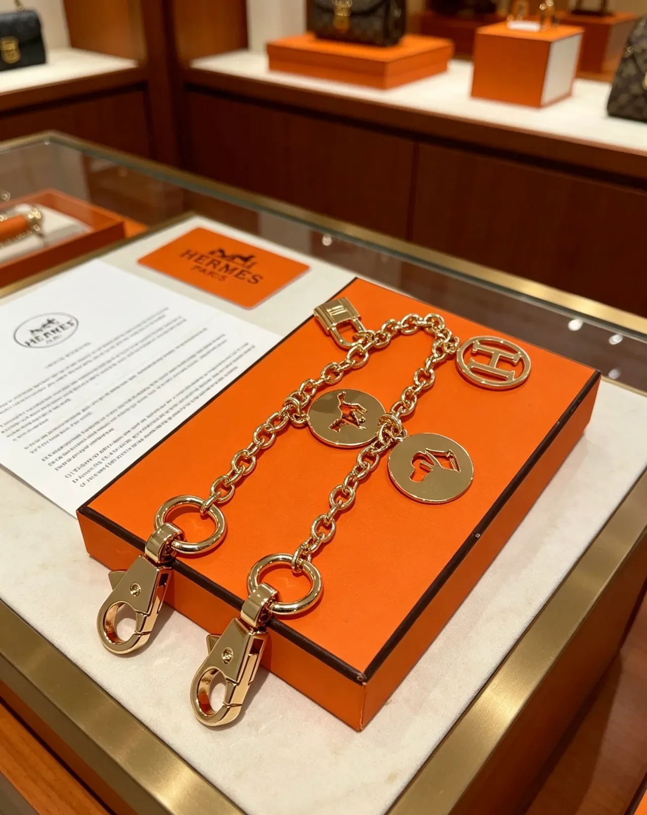Hermès Gold Chain Four Circular Charms Bracelet 4
