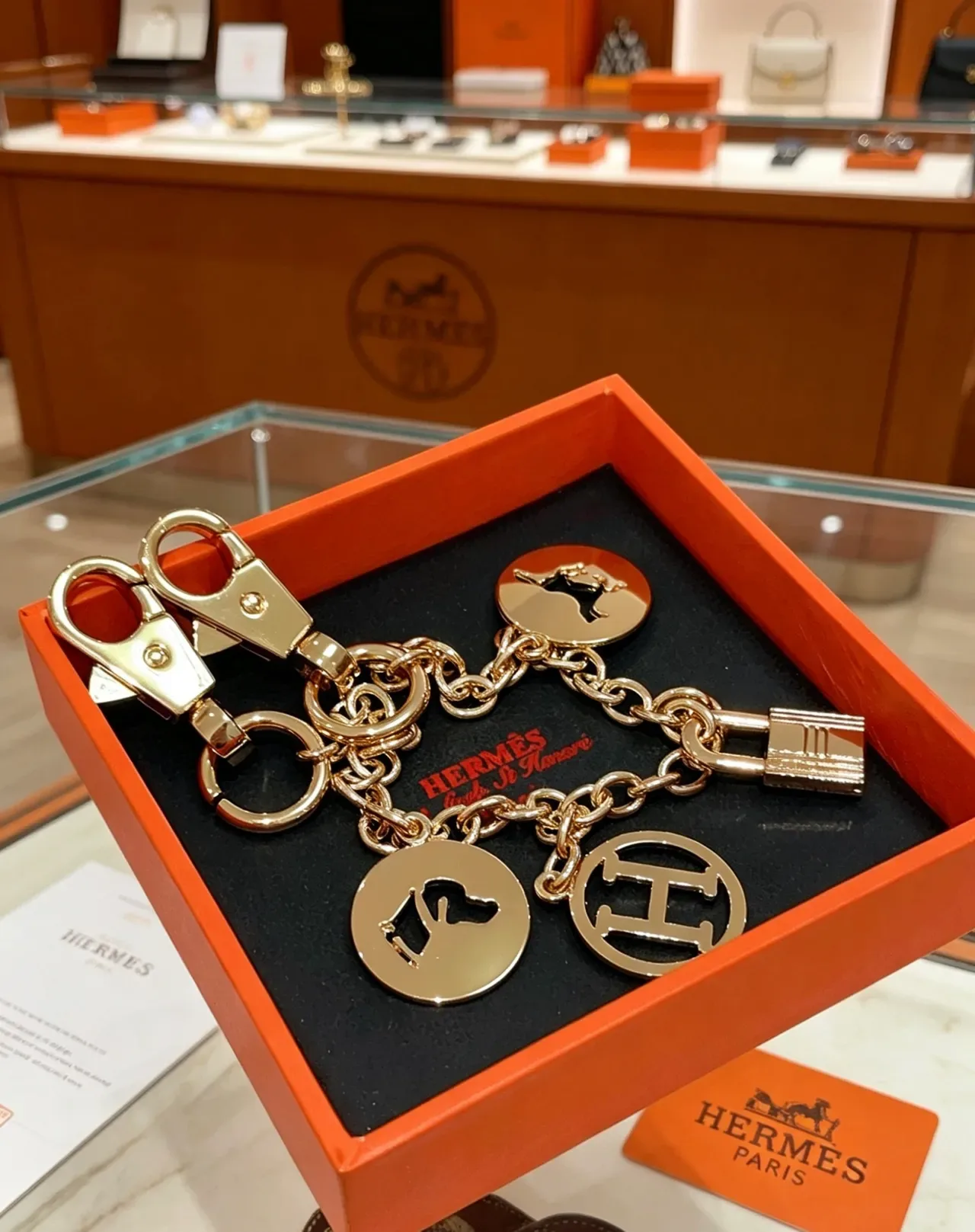 Hermès Gold Chain Four Circular Charms Bracelet 5
