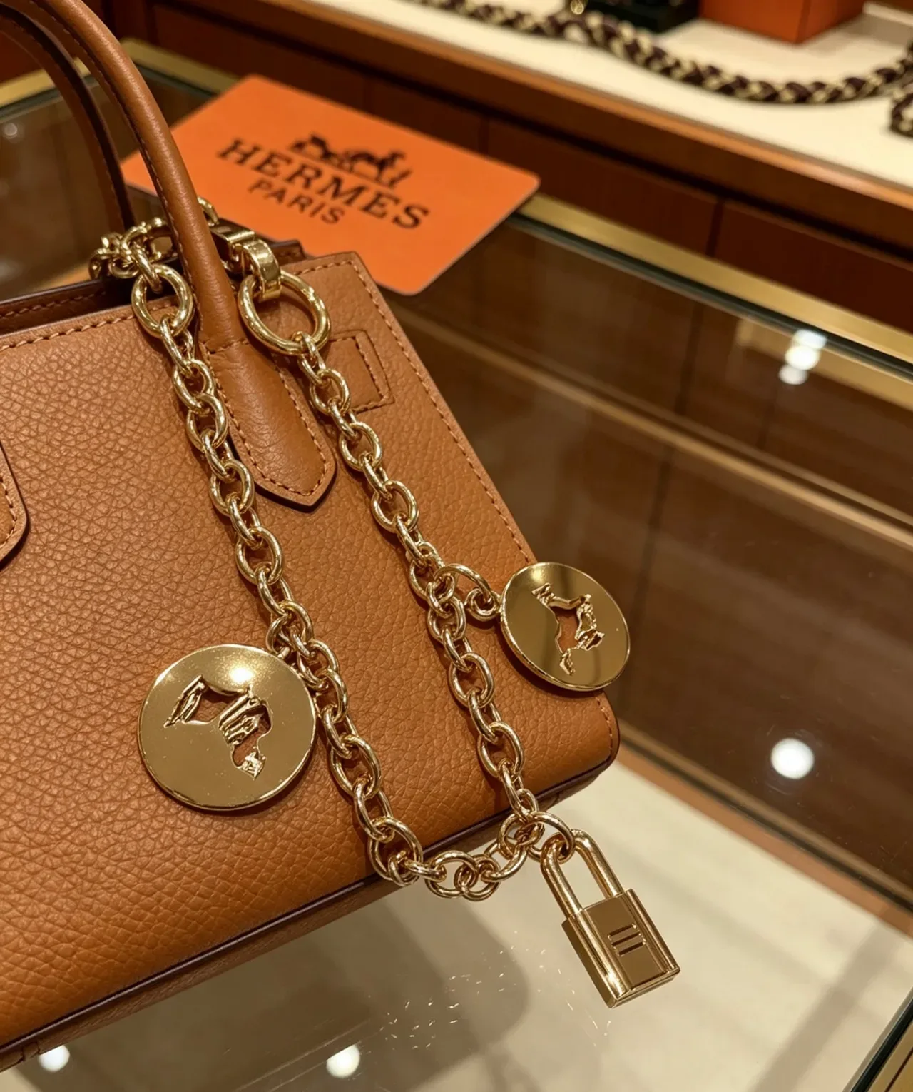 Hermès Gold Chain Four Circular Charms Bracelet 6