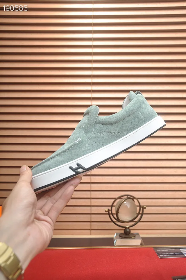 Hermès H Logo Mocassins de camurça verde menta 7