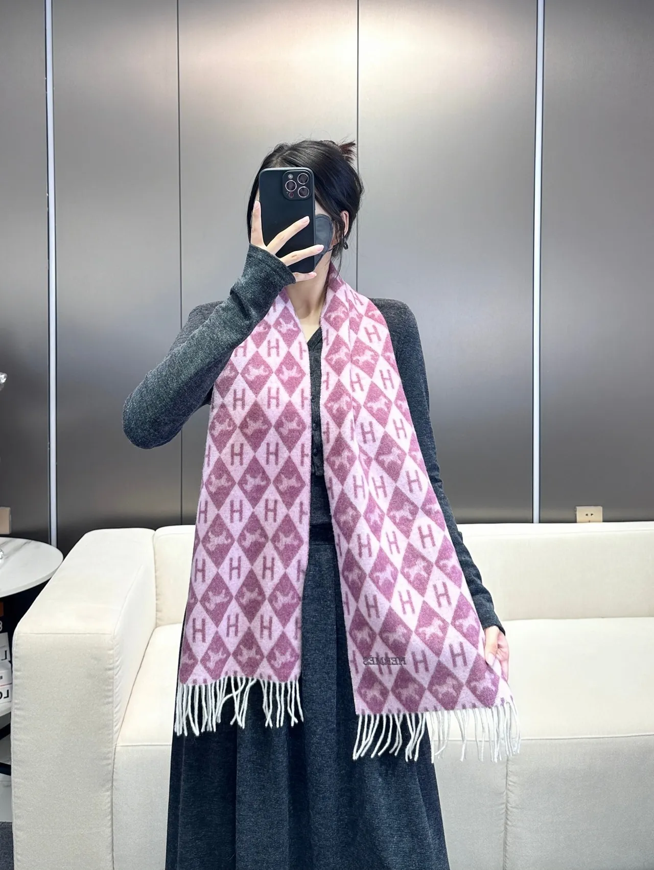 Hermès H Monogram Two-Tone Purple Cashmere Scarf 2