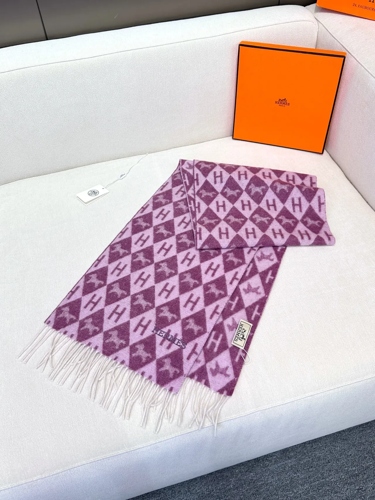 Hermès H Monogram Two-Tone Purple Cashmere Scarf 7