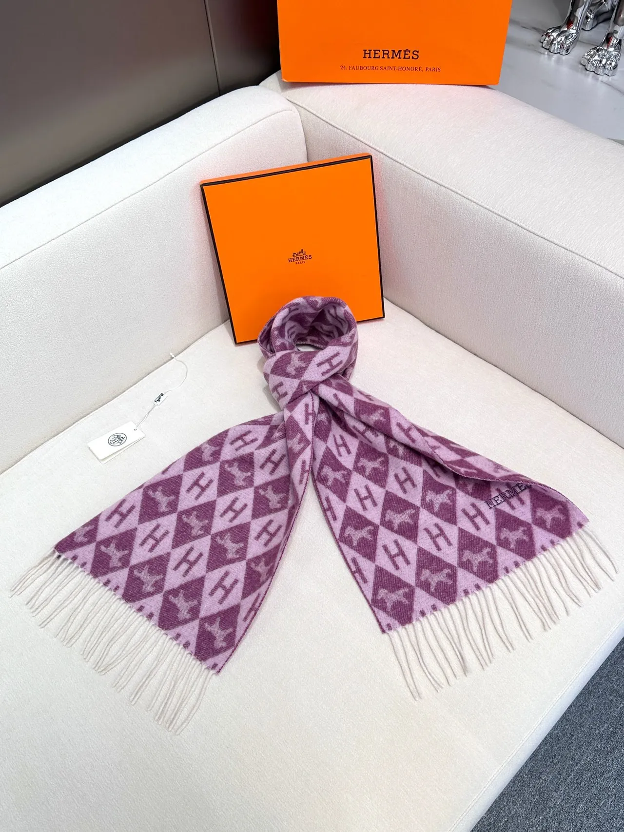 Hermès H Monogram Two-Tone Purple Cashmere Scarf 8