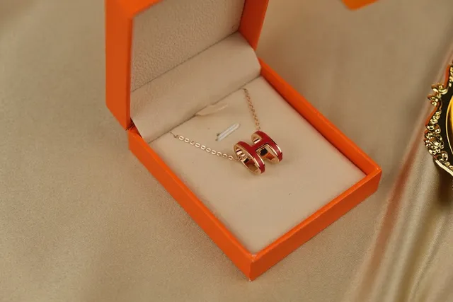 Hermès H Necklace Red Enamel Gold-Tone Pendant Necklace 7