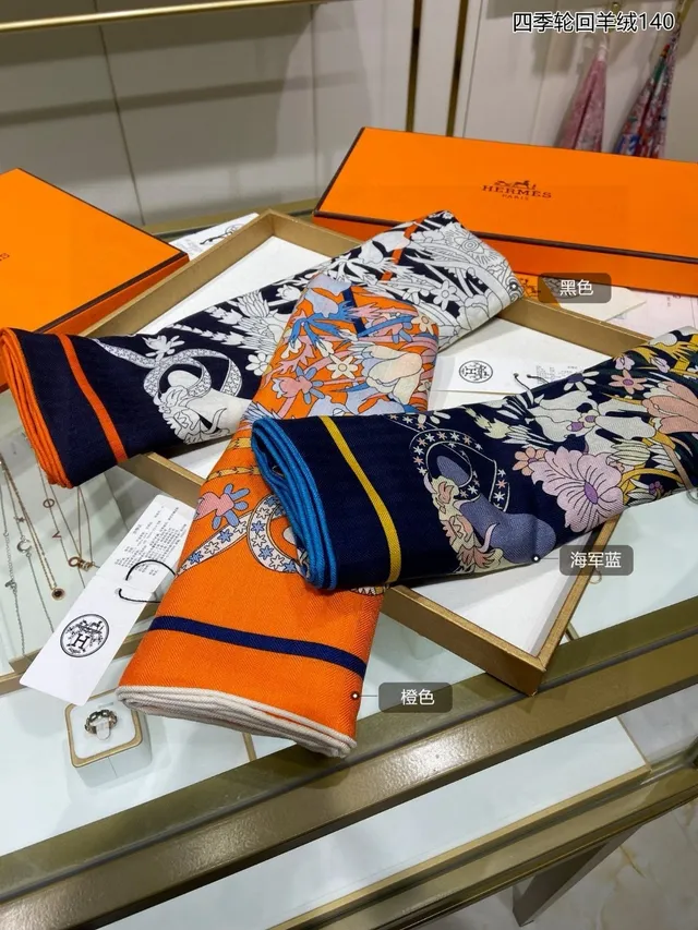 Hermès وشاح كشمير بحري أصفر نسيج herringbone حدود مطبوعة 3