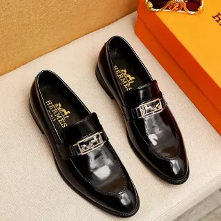 Hermès Oran Loafers Preto Couro Verniz Fivela Cavalo e Carruagem