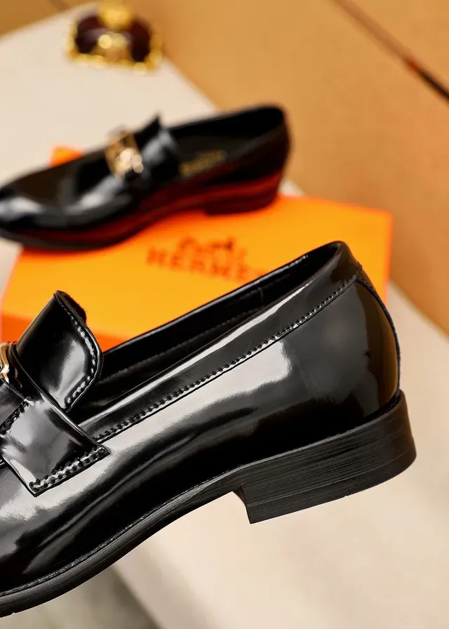 Hermès Oran Loafers Preto Couro Verniz Fivela Cavalo e Carruagem 6