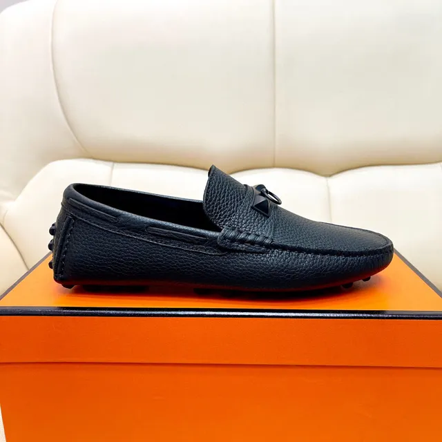 Hermès Oran Black Pebbled Leather Loafers 3