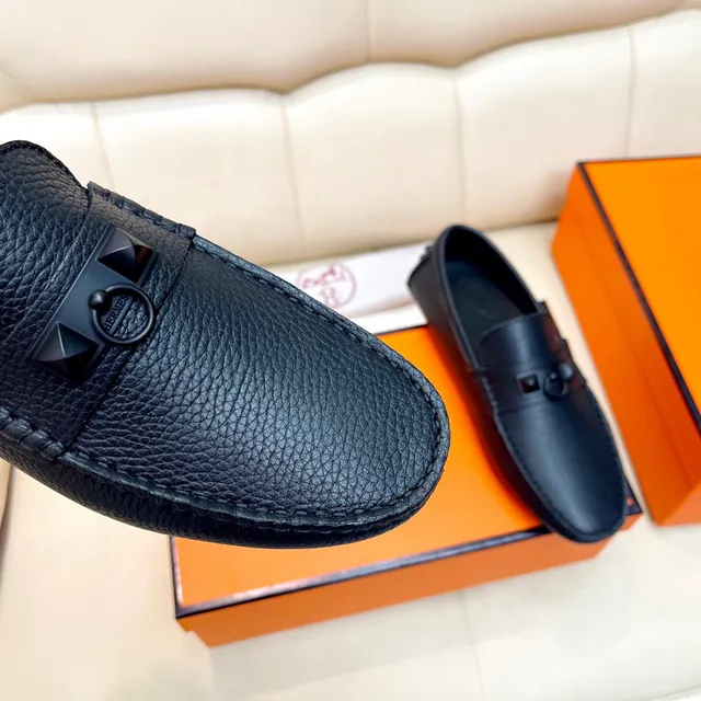 Hermès Oran Black Pebbled Leather Loafers 6