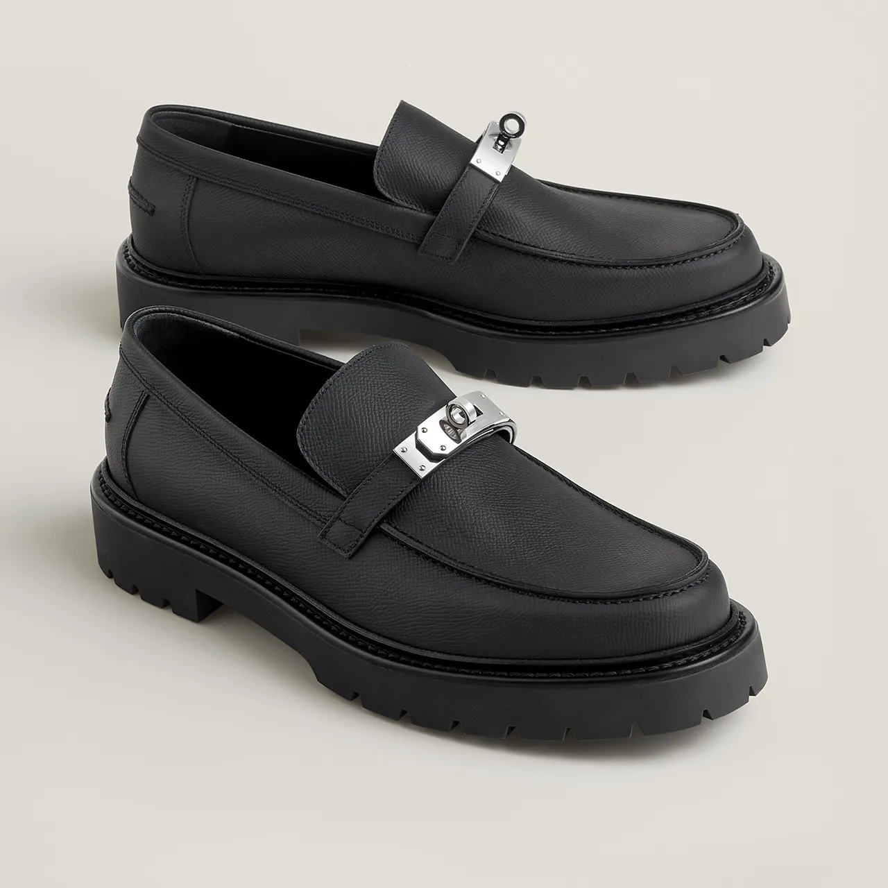 Hermès Oran Loafer couro preto texturizado H-Buckle Slip-On Loafers 7