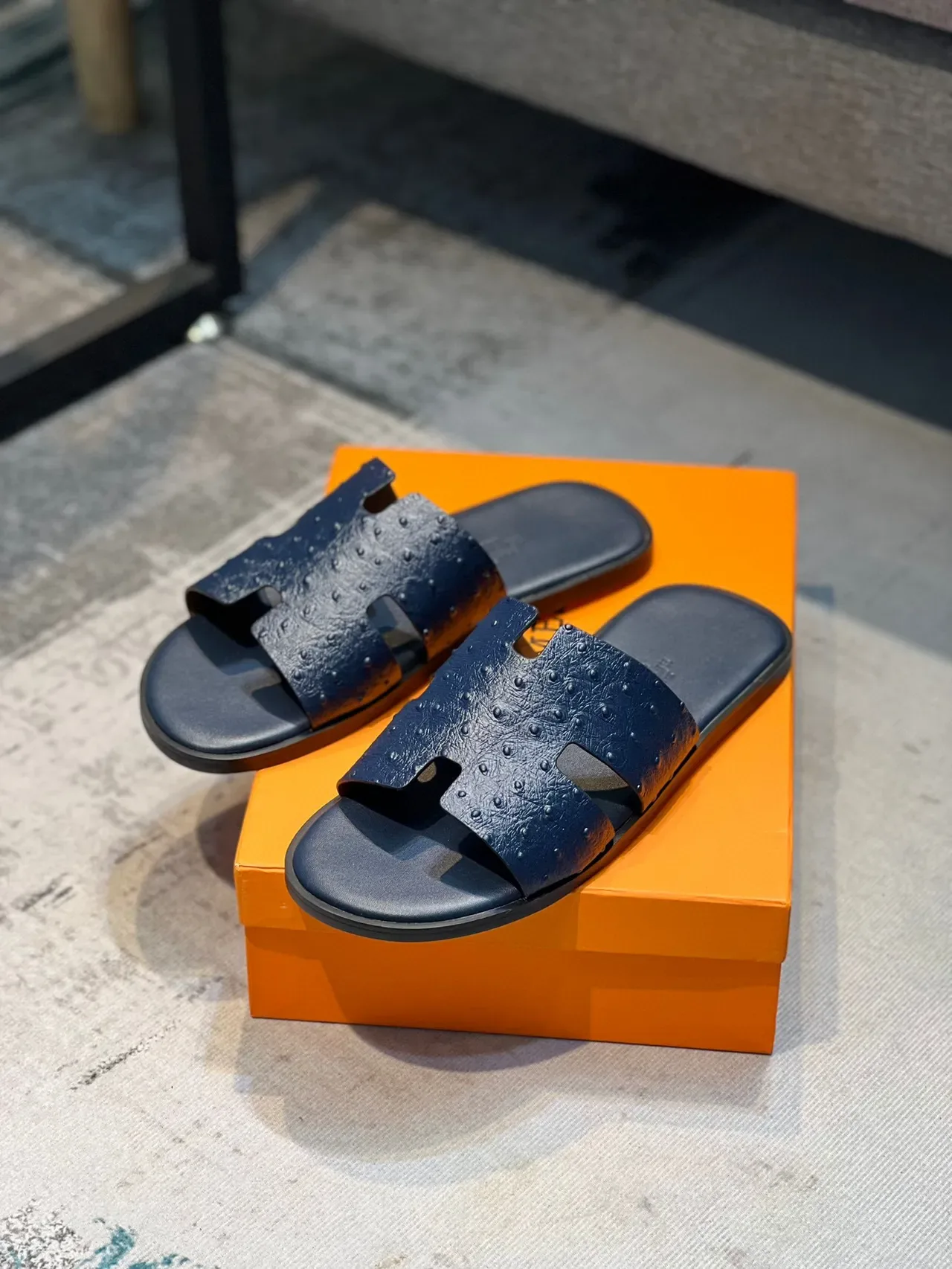 Hermès Oran Navy Ostrich-Embossed H-Strap Slippers 6
