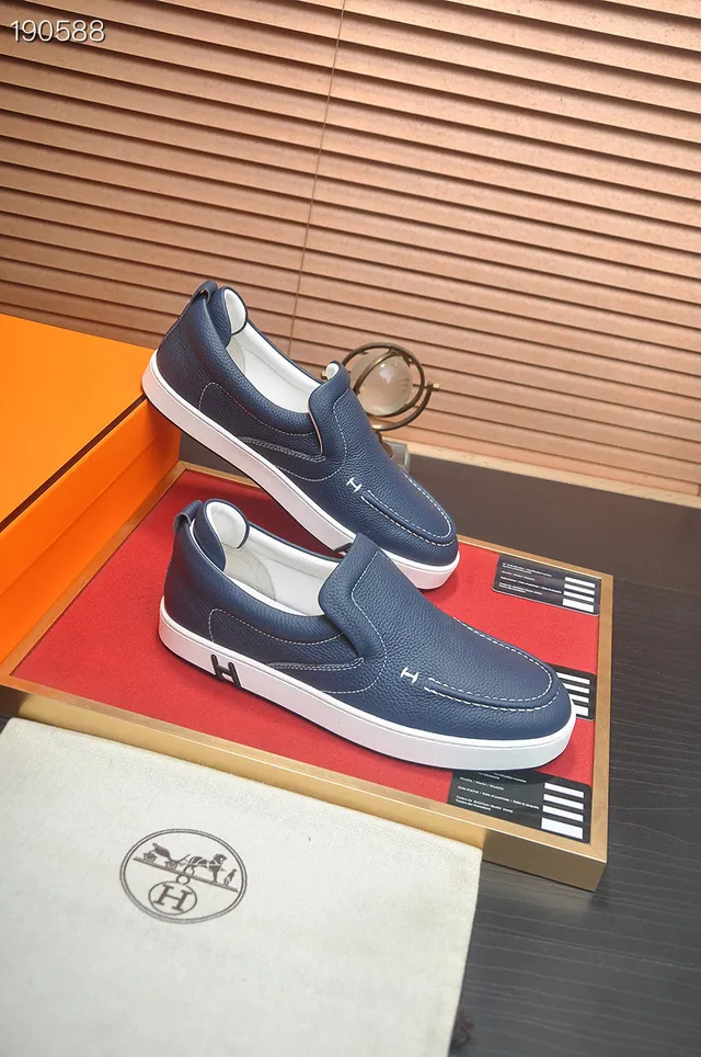 Hermès Oran Navy White Pebbled Leather Slip-On Loafer 5