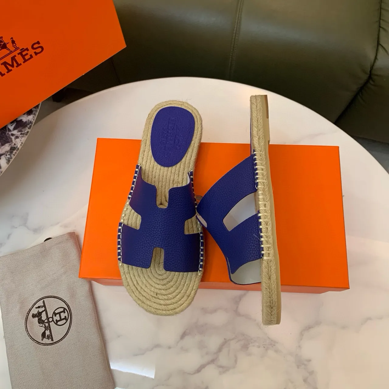 Hermès Oran Chaussons en Cuir Bleu Royal Bride H Semelle en Jute 4