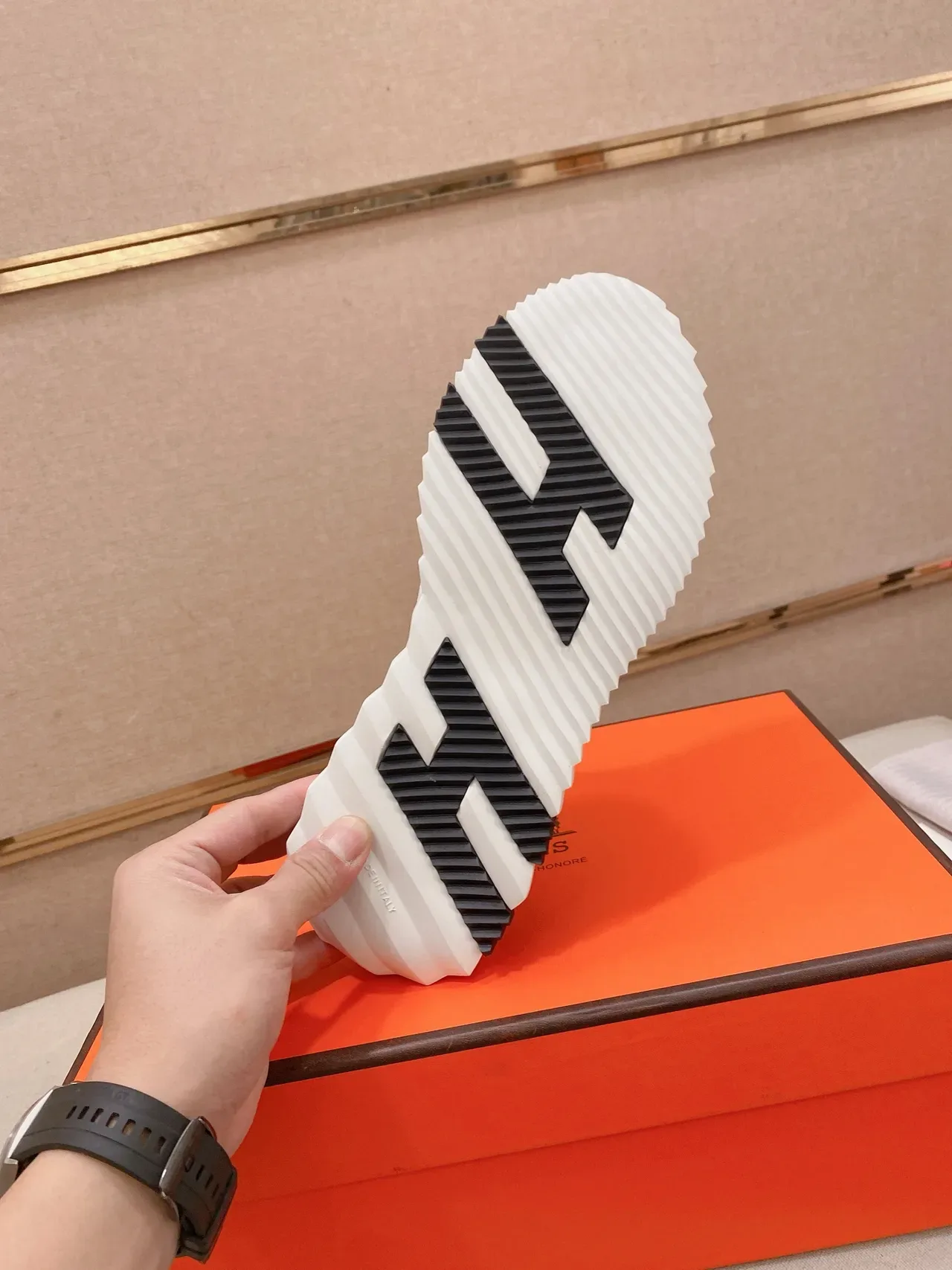 Hermès Oran Sneaker White Black Knit Upper Sculpted Ridged Sole Lifestyle Sneakers 2