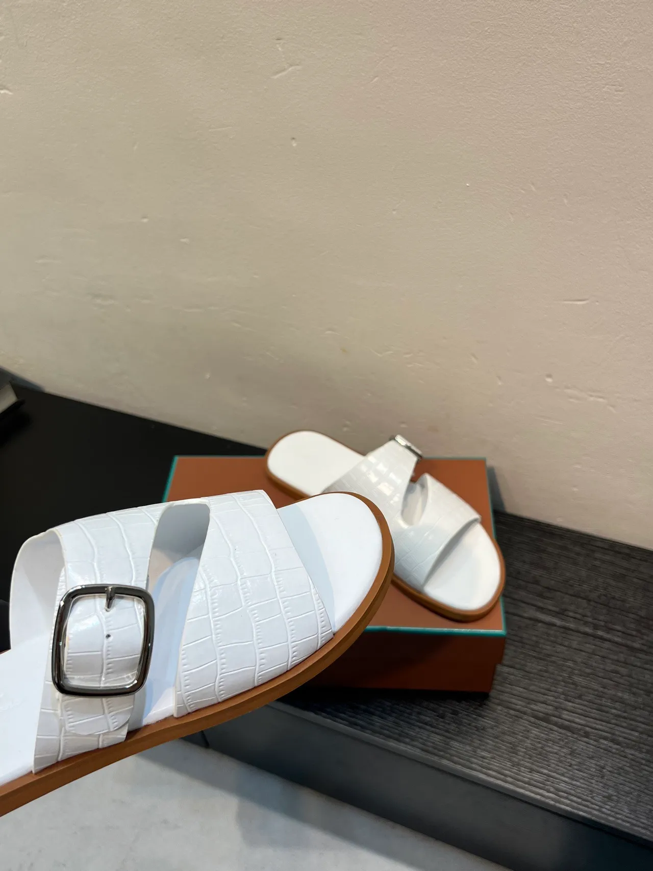 Hermès Oran White Croc-Embossed Leather Slippers 8