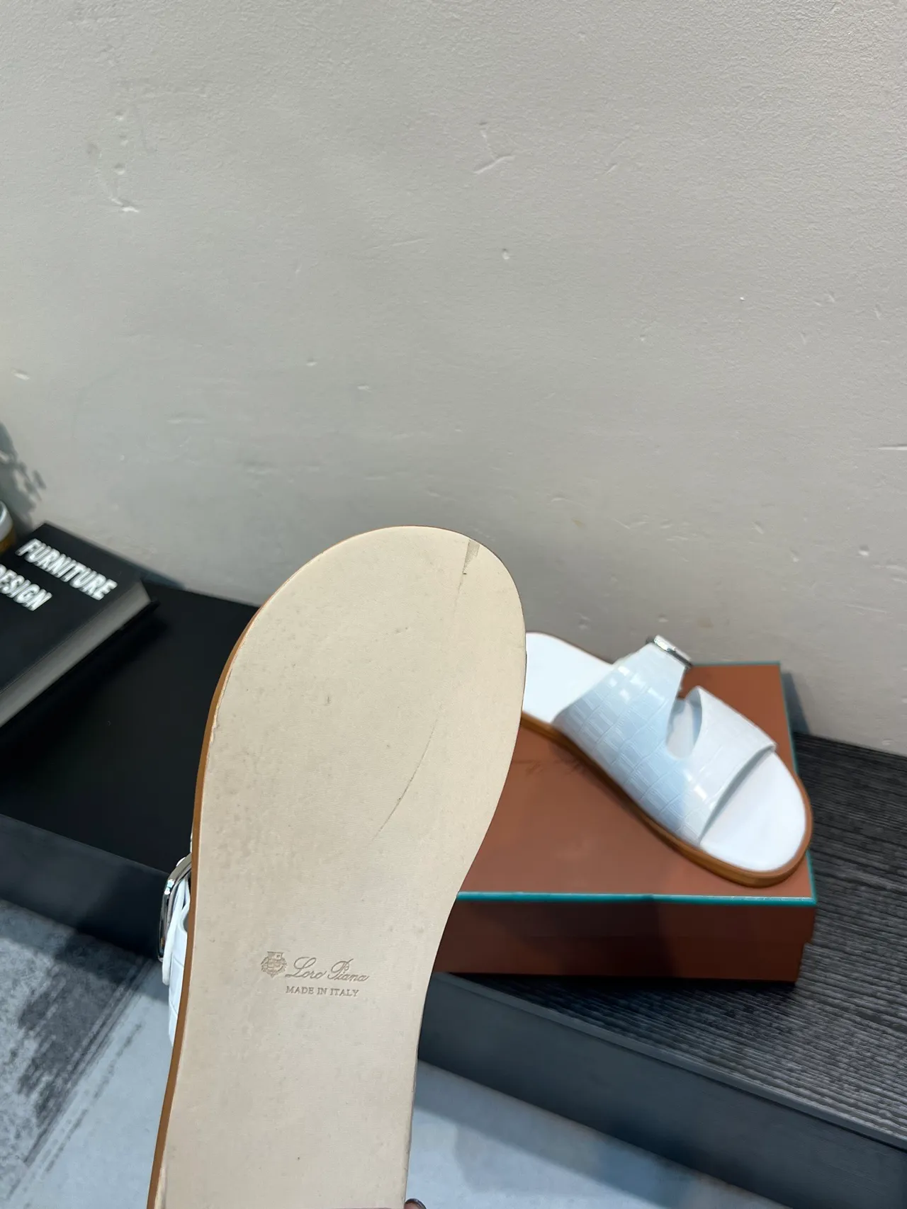 Hermès Oran White Croc-Embossed Leather Slippers 9