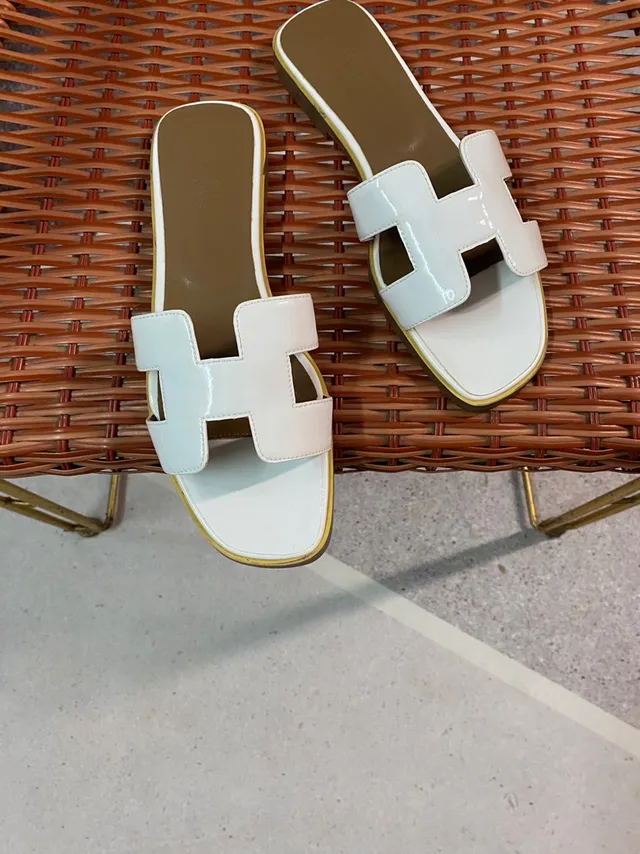 Hermès Oran White Glossy Leather H-Strap Slippers 5