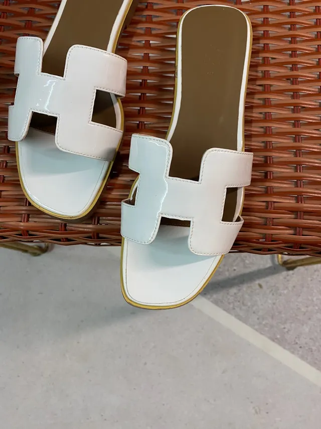 Hermès Oran White Glossy Leather H-Strap Slippers 6