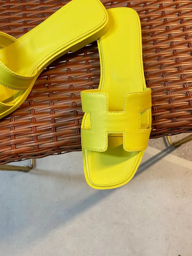 Hermès Oran Yellow H-Strap Slippers 6