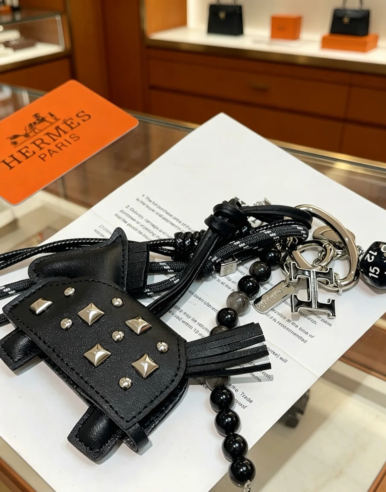 Hermès Rodeo Charm Sac à main en cuir noir à clous argentés silhouette de cheval 2