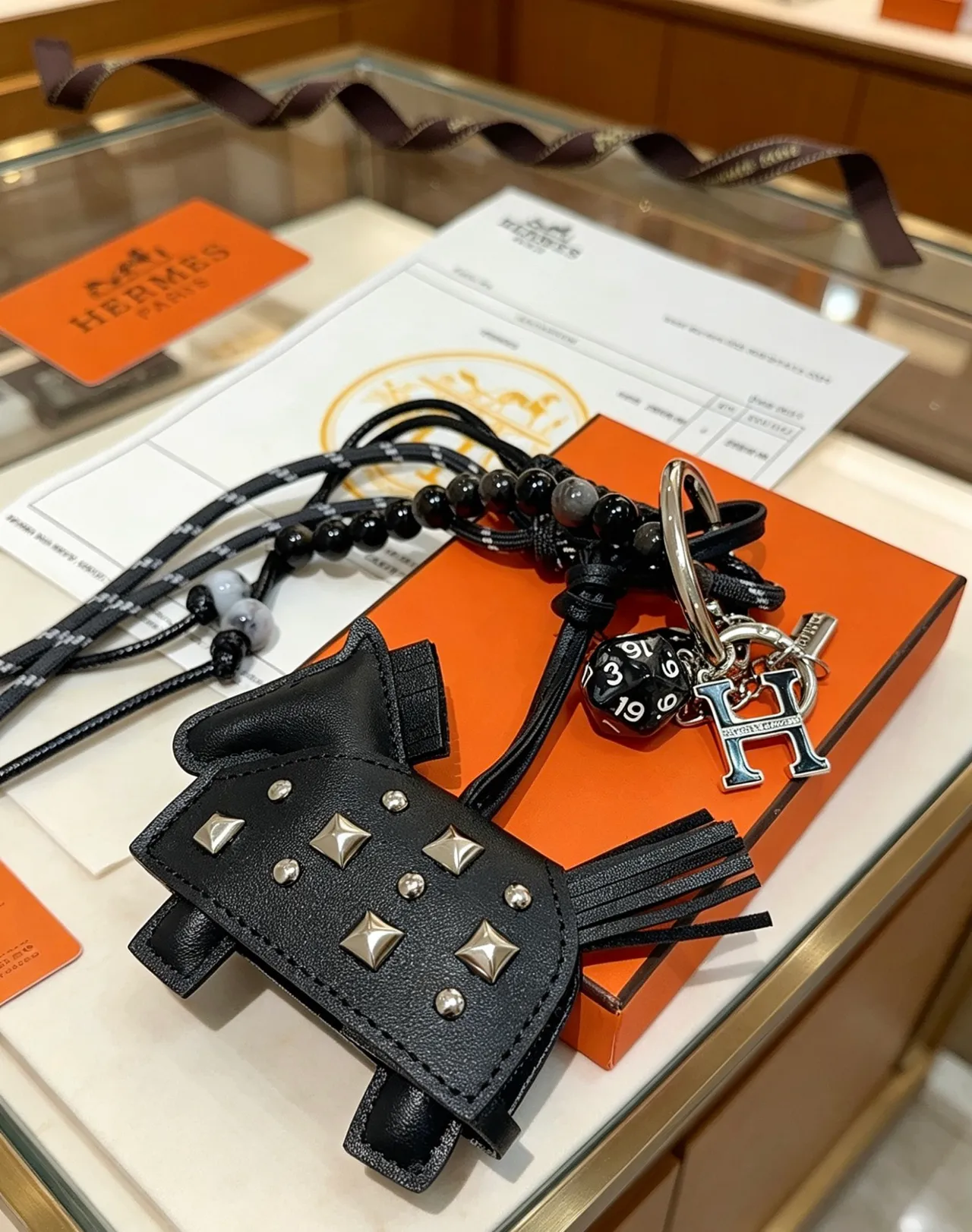 Hermès Rodeo Charm Sac à main en cuir noir à clous argentés silhouette de cheval 3