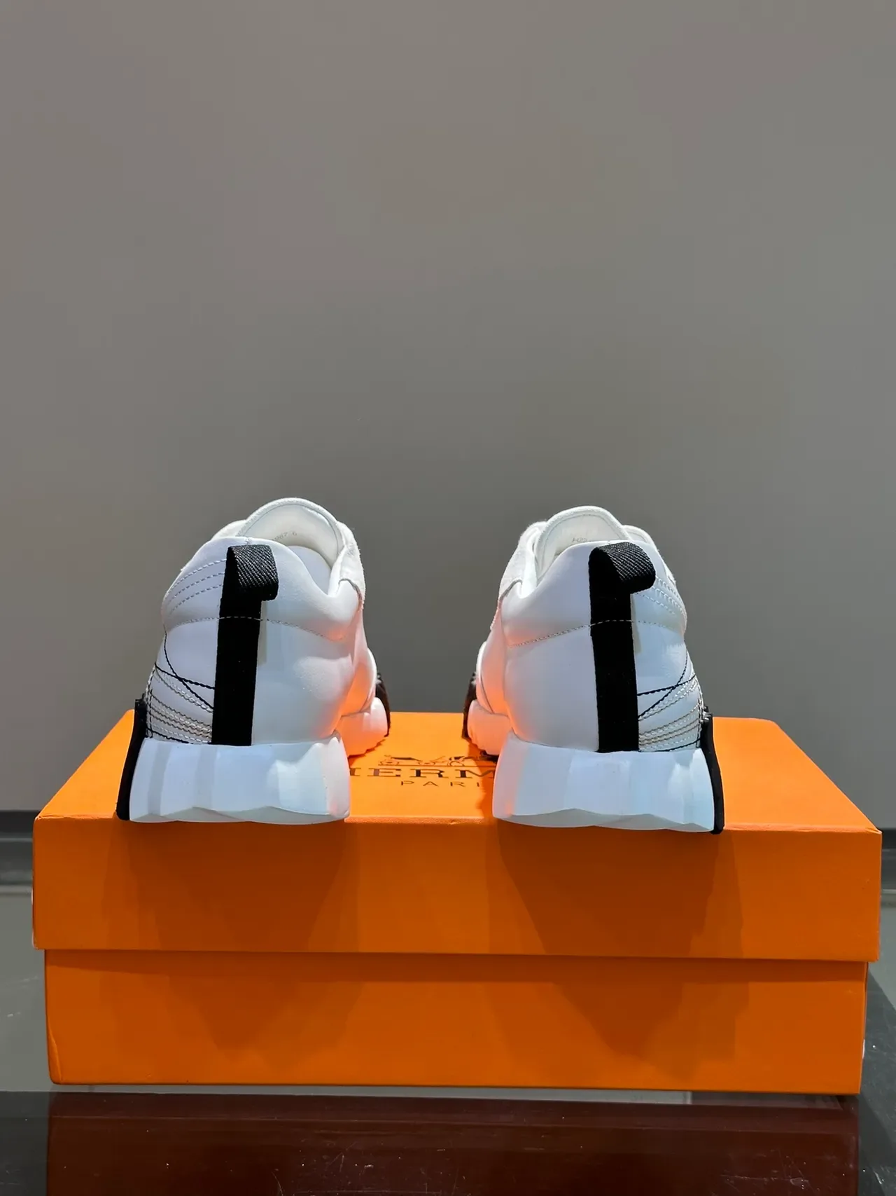 Hermès Run Away Low White and Black Lifestyle Sneakers 3