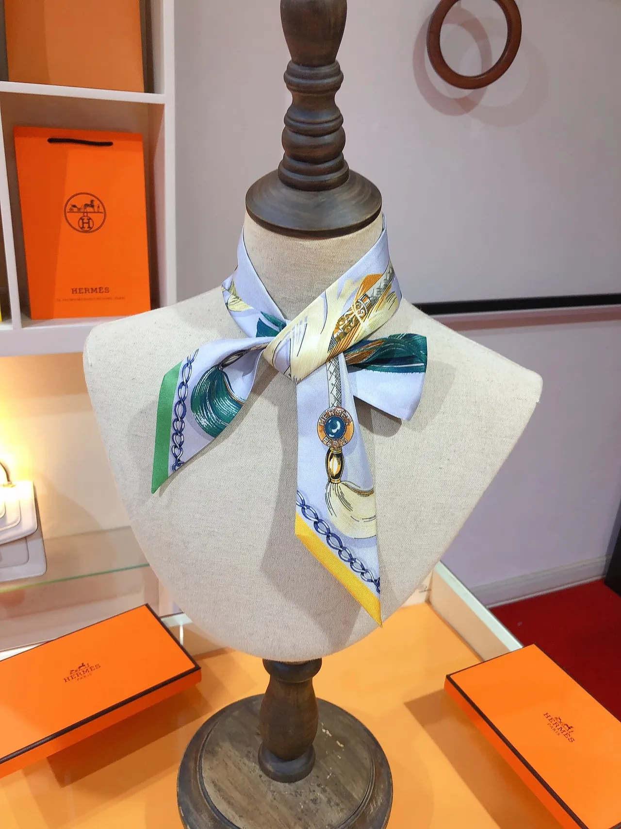 Hermès Twilly Bleu Vert Étroite Imprimée Motif Équestre Soie 2