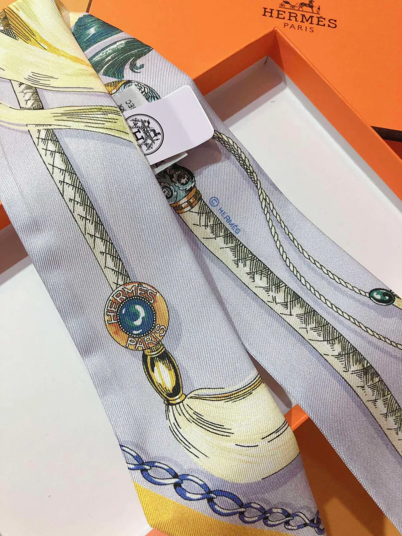Hermès Twilly Bleu Vert Étroite Imprimée Motif Équestre Soie 7