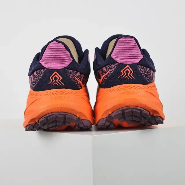 Hoka Clifton Tênis Running Pink Orange Upper Knit Sola Média Grossa 8