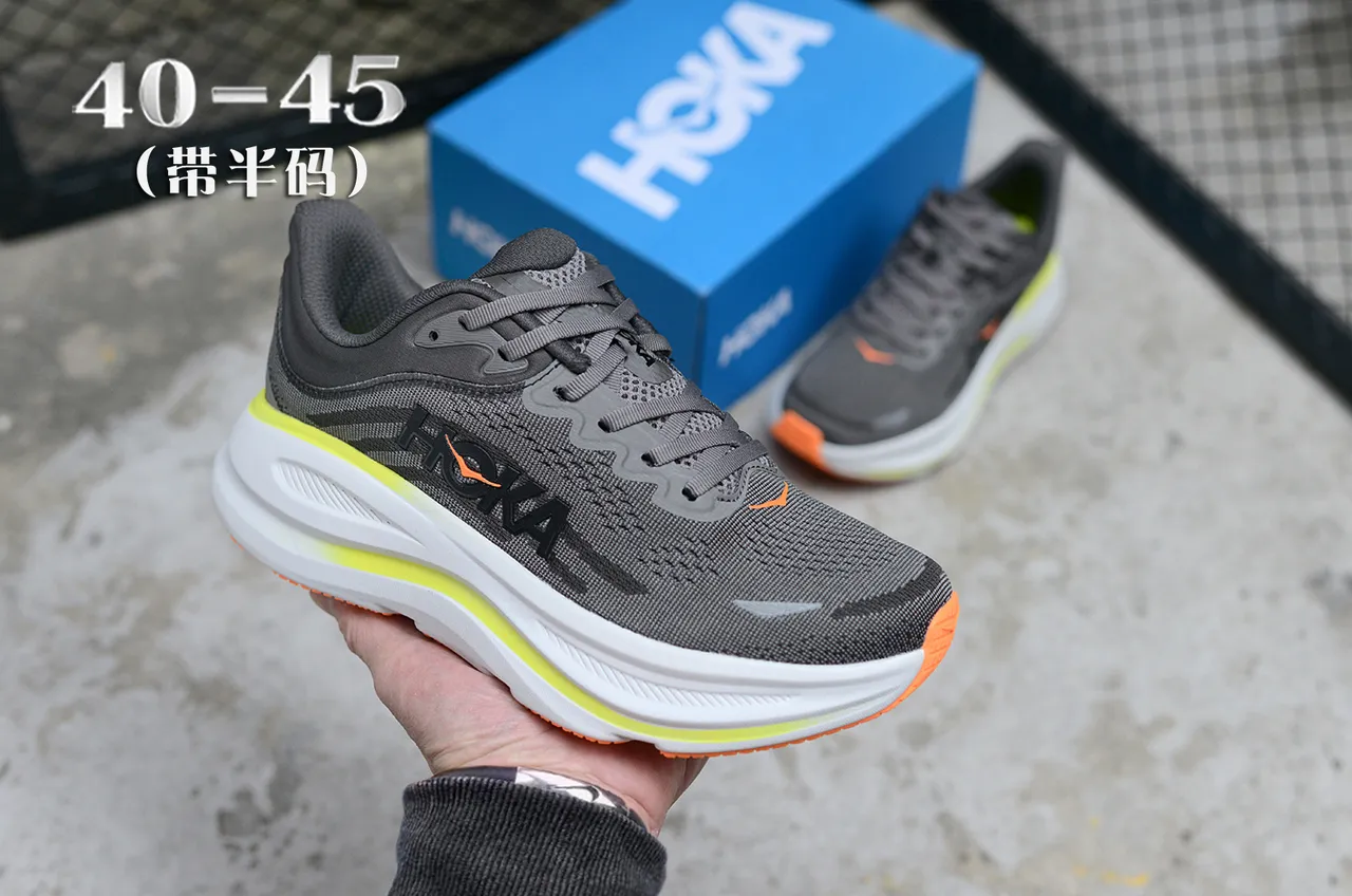 Hoka Gris Orange Tige en maille ingénierisée Semelle intermédiaire empilée amortie Chaussures de course 3