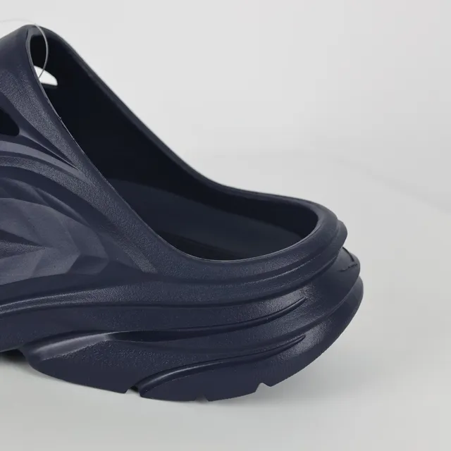 Hoka ORA Recovery Bleu Marine Clog en mousse moulée 4