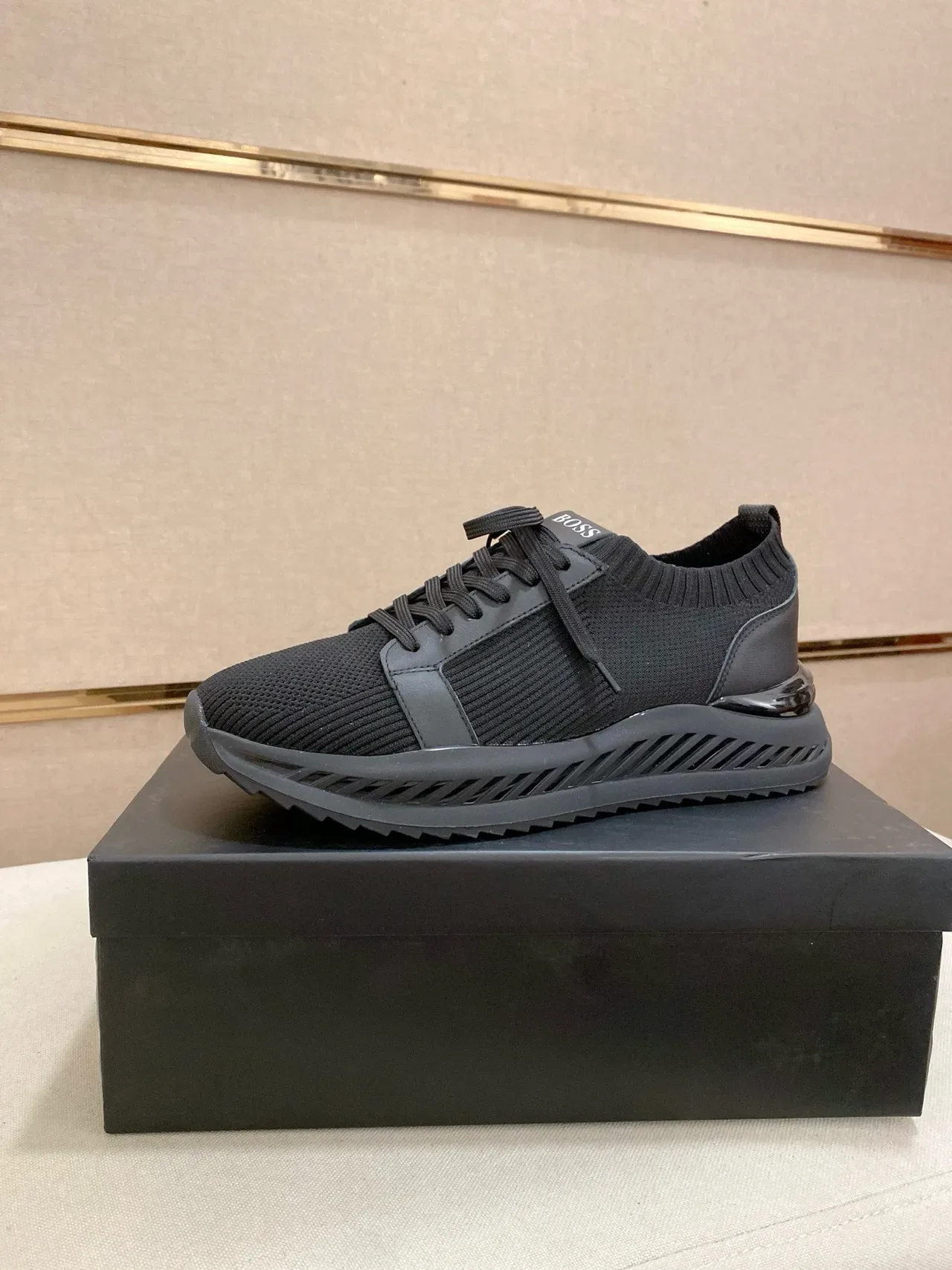 Hugo Boss Tênis Lifestyle Preto de Malha com Ajuste de Meia 6