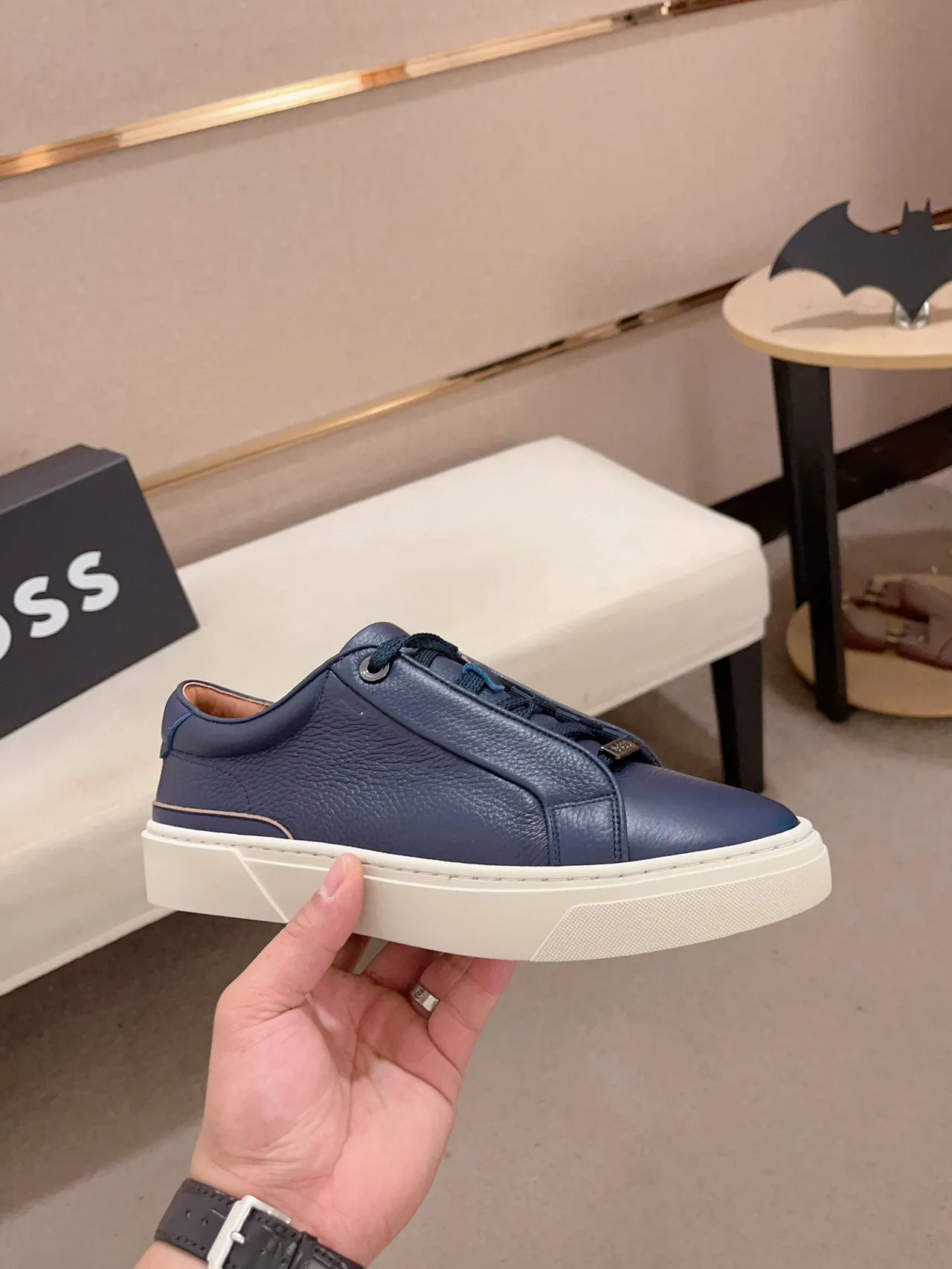 Hugo Boss Lifestyle Sneaker Bleu Marine Blanc Cuir Pebbled Semelle Plateforme Lifestyle Sneakers 4