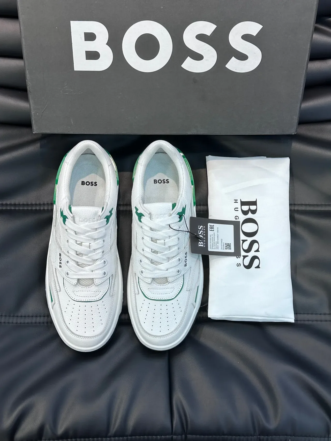 Hugo Boss tênis lifestyle branco e verde acento 8