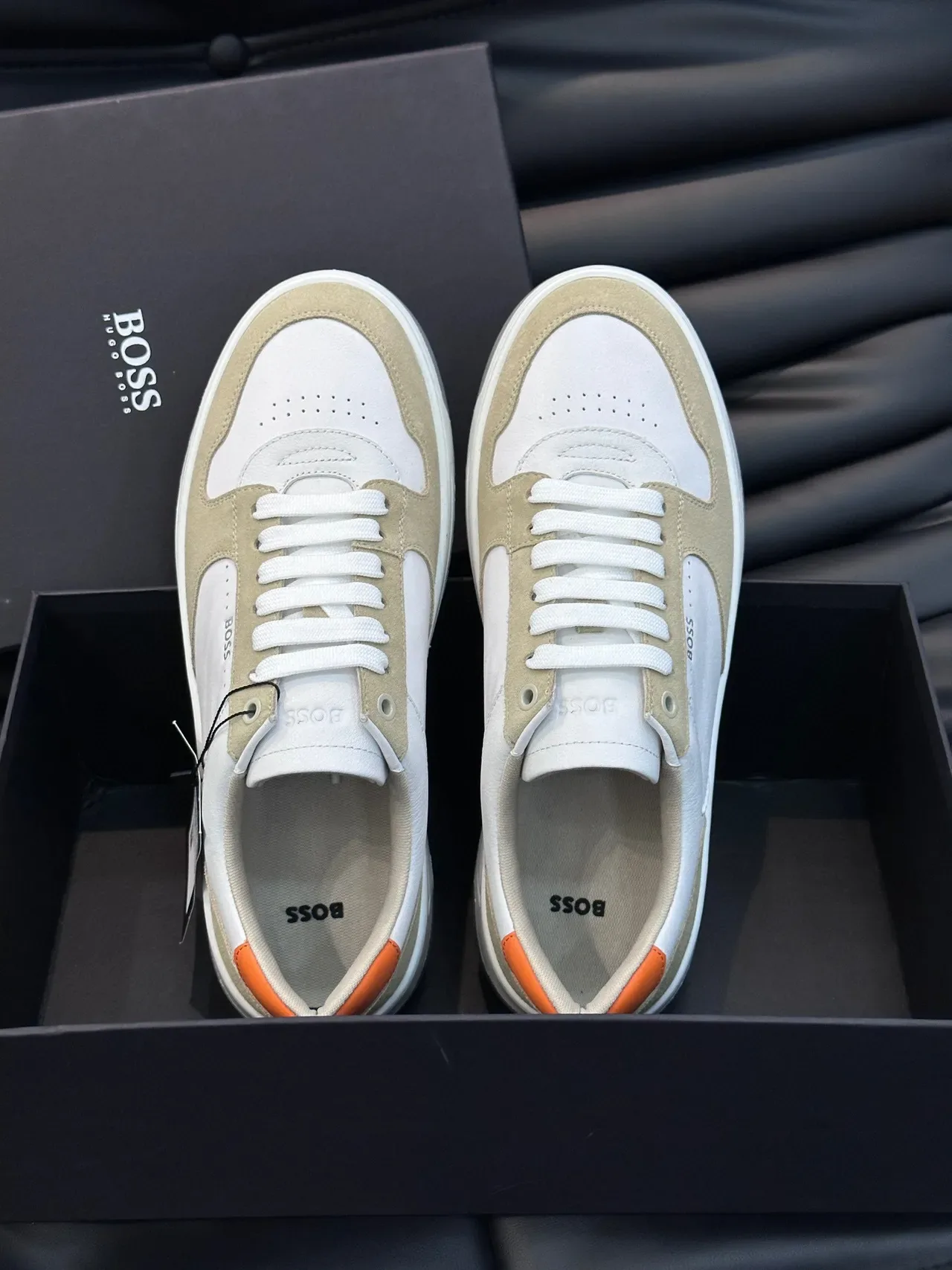 Chaussures Lifestyle Hugo Boss Blanc et Beige en Daim et Cuir Panelées Bout Bas 8