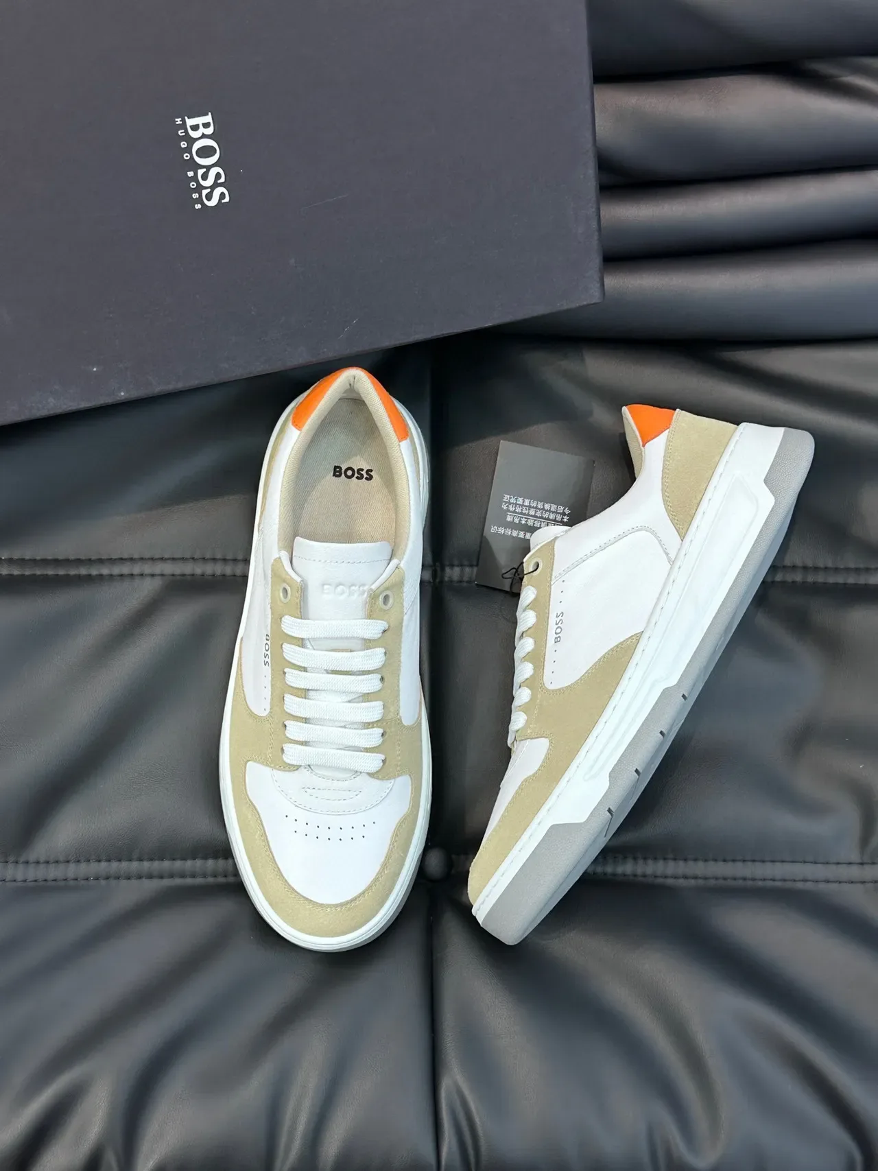 Chaussures Lifestyle Hugo Boss Blanc et Beige en Daim et Cuir Panelées Bout Bas 9