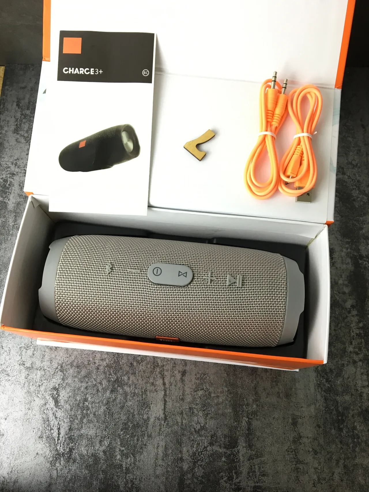 JBL Charge Beige Gray Cylindrical Woven Fabric Grille Portable Speaker 10