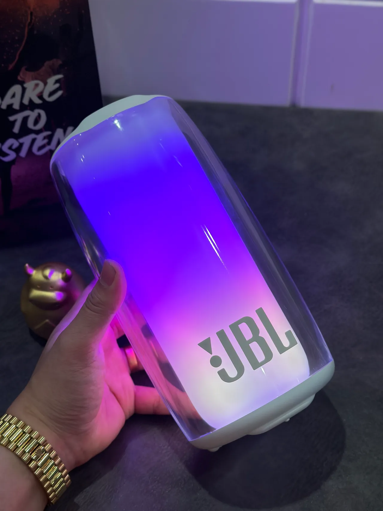JBL Pulse haut-parleur portable violet corps acrylique cylindrique transparent 11